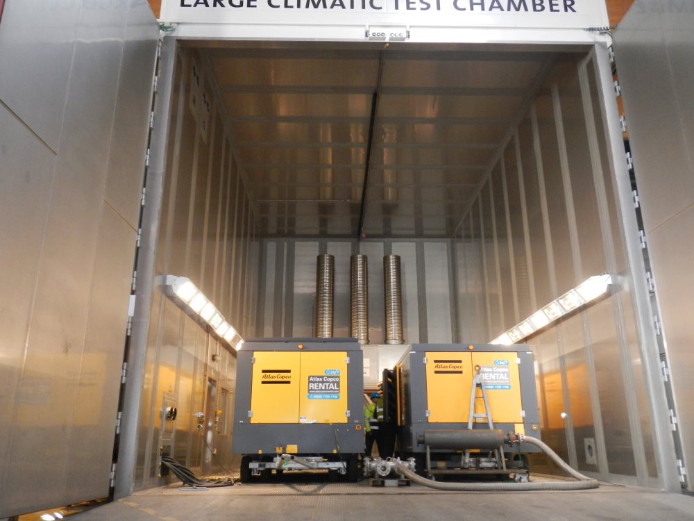 Cold-start testing on Atlas Copco mobile compressors at Sirris' large climate test chamber