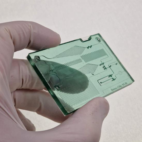 Micro and smart medical diagnostic equipment