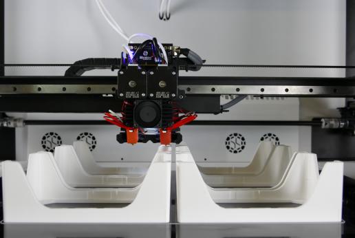 Integration of additive manufacturing or 3D printing on the shopfloor for all companies