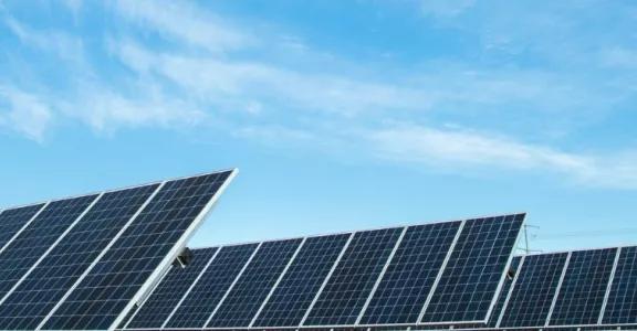 Field of solar panels
